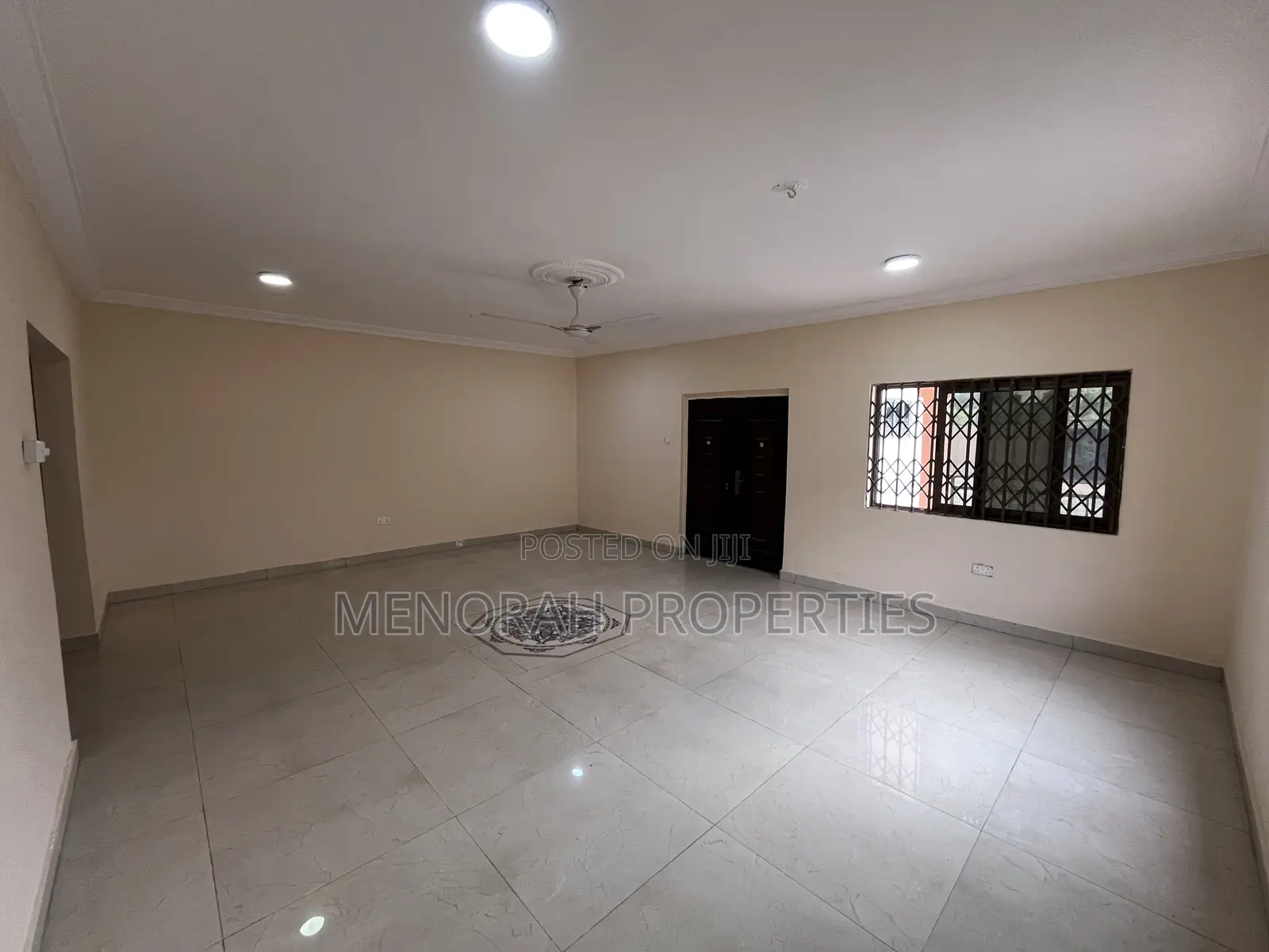 2bdrm Apartment in Adenta Amrahia for rent