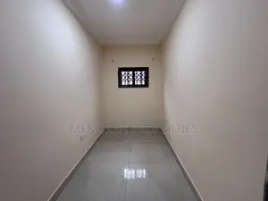 2bdrm Apartment in Adenta Amrahia for rent