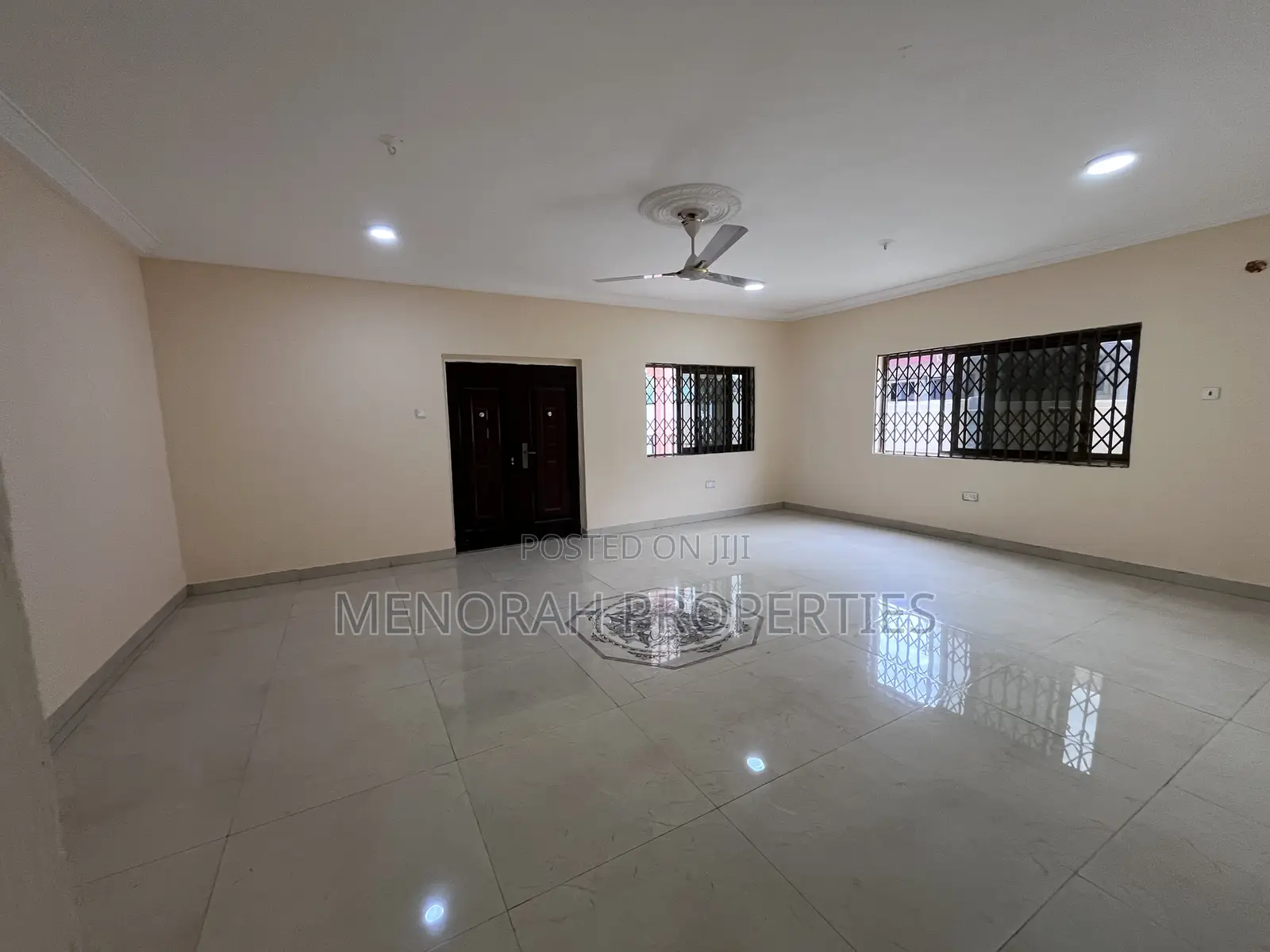 2bdrm Apartment in Adenta Amrahia for rent
