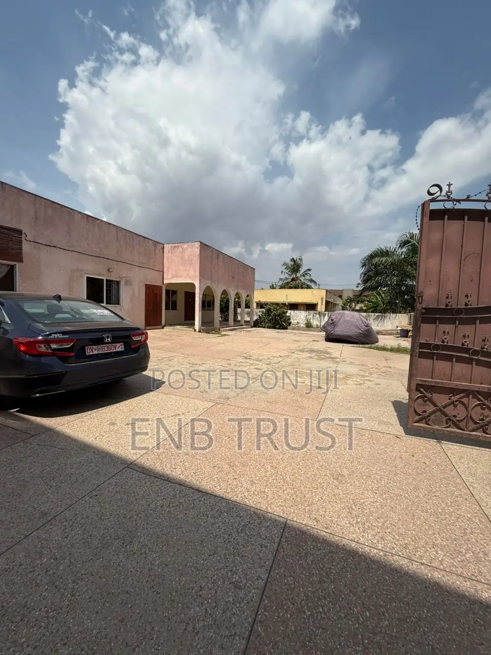 7bdrm House in Achimota, Mile 7 for sale