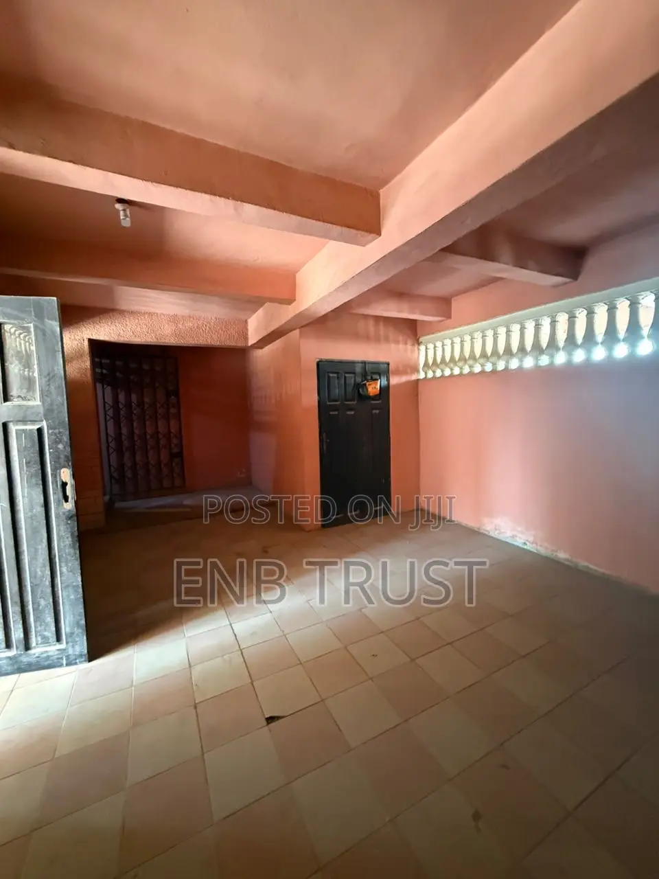 7bdrm House in Achimota, Mile 7 for sale