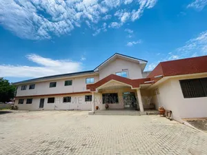 42 Office Rooms Space for Rent at Airport Residentials