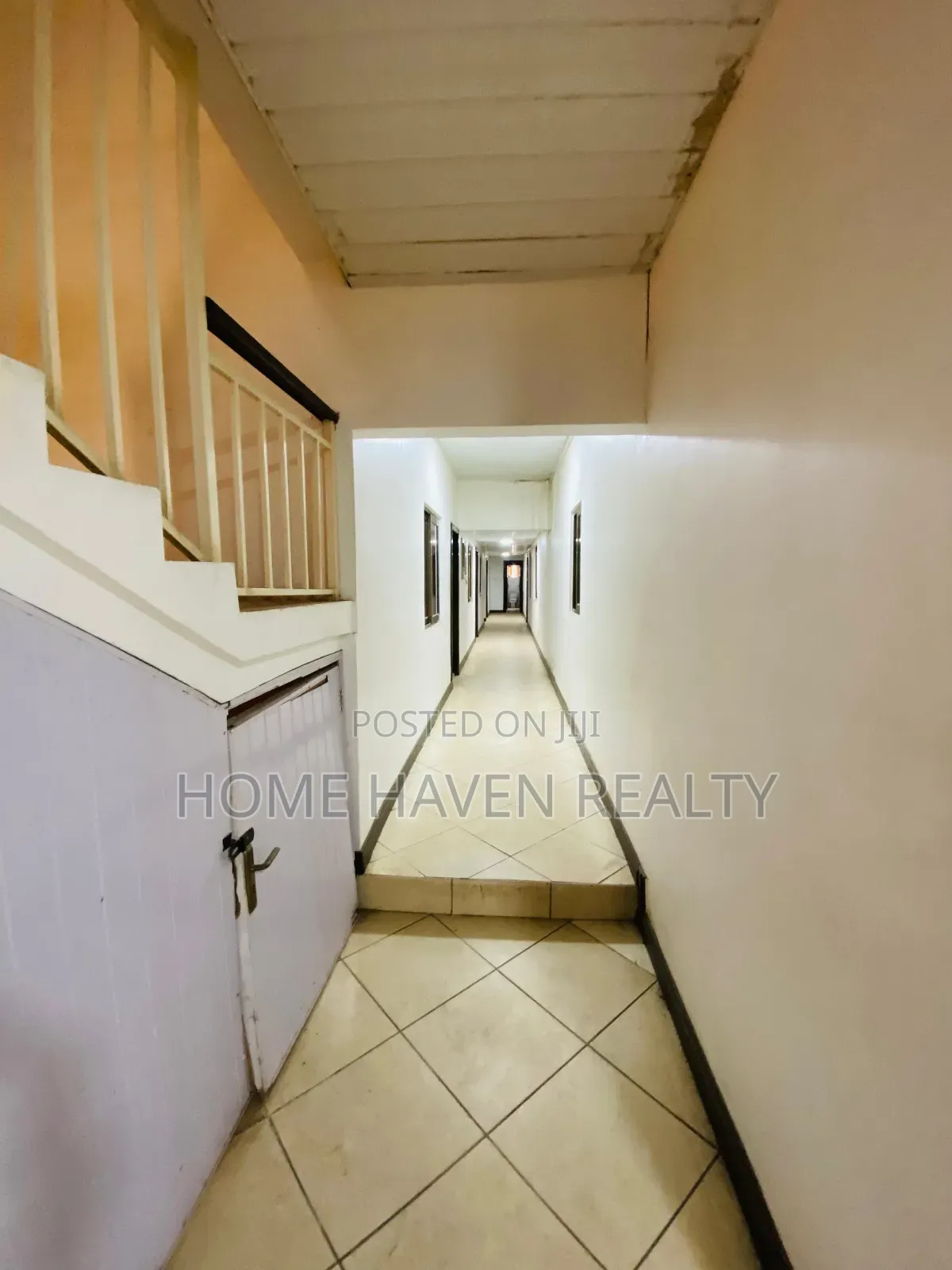 42 Office Rooms Space for Rent at Airport Residentials