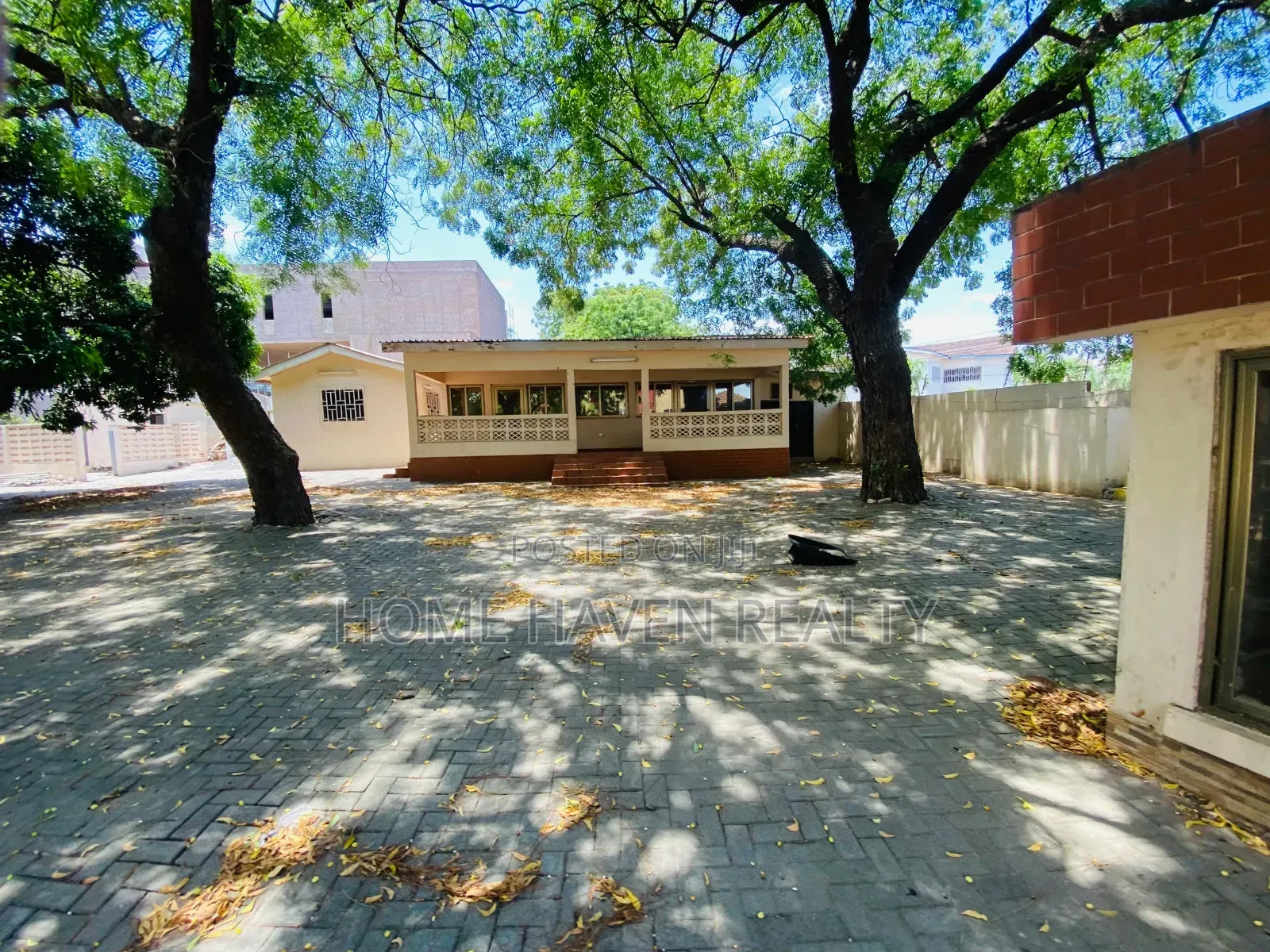 42 Office Rooms Space for Rent at Airport Residentials