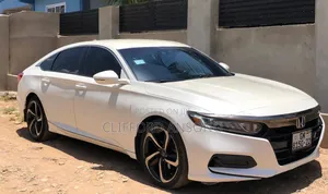 Honda Accord Sport (1.5L 4cyl Turbo CVT) 2019 White