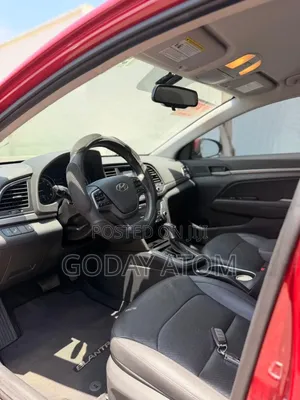 Hyundai Elantra 2017 Red