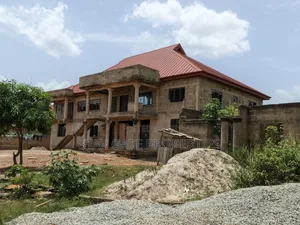 13bdrm House in Buoho Sasa, Kumasi Metropolitan for sale