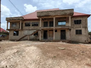 13bdrm House in Buoho Sasa, Kumasi Metropolitan for sale