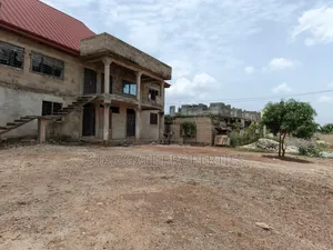 13bdrm House in Buoho Sasa, Kumasi Metropolitan for sale