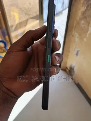 New Infinix Hot 60i 128 GB Black