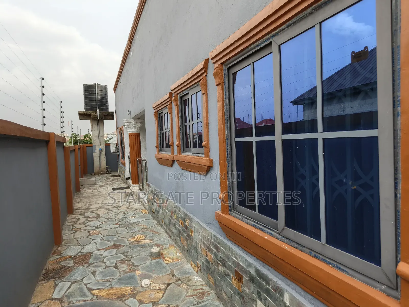 6bdrm House in Atimatim Maase, Kumasi Metropolitan for sale