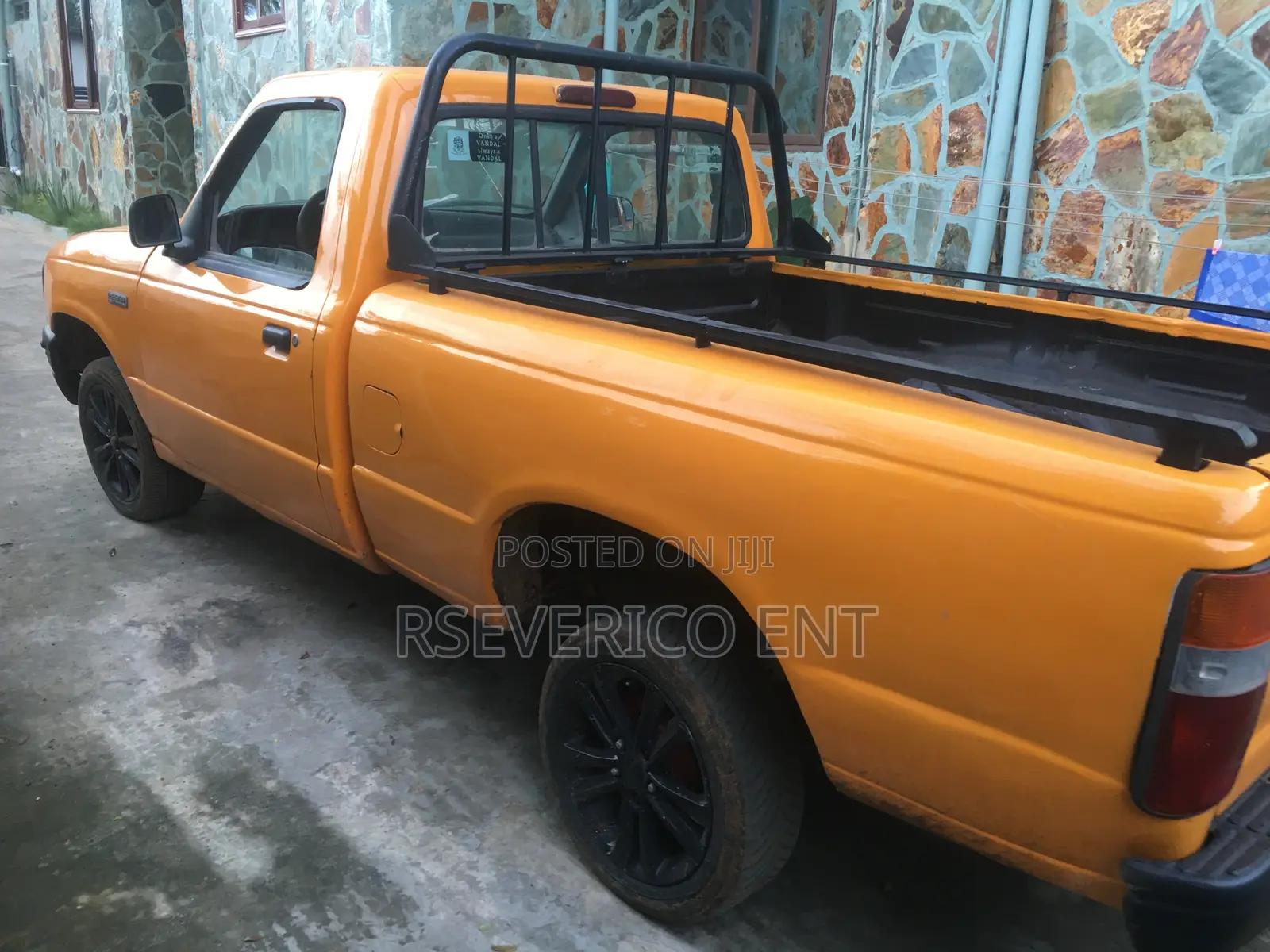 Mazda B-series 1995 Yellow