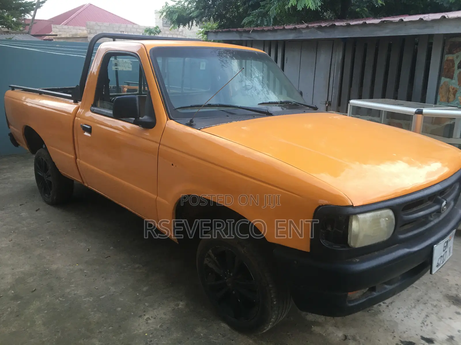 Mazda B-series 1995 Yellow