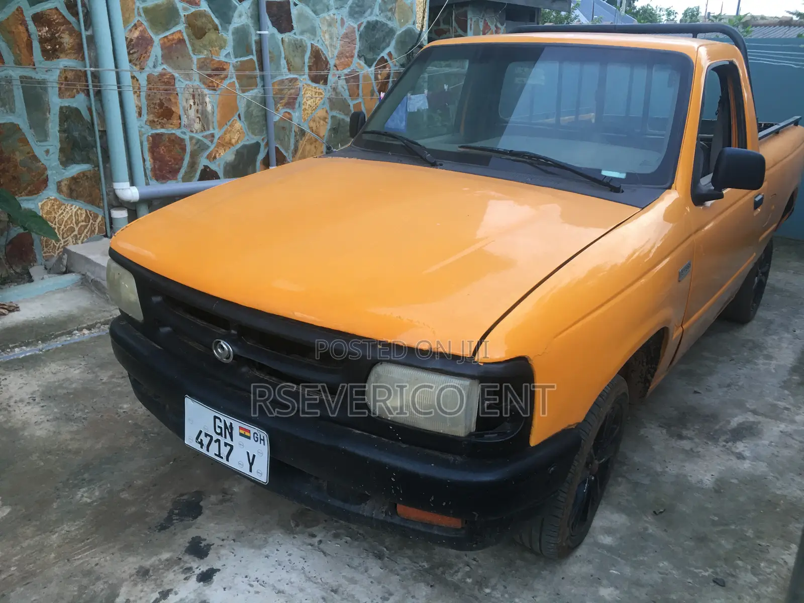 Mazda B-series 1995 Yellow