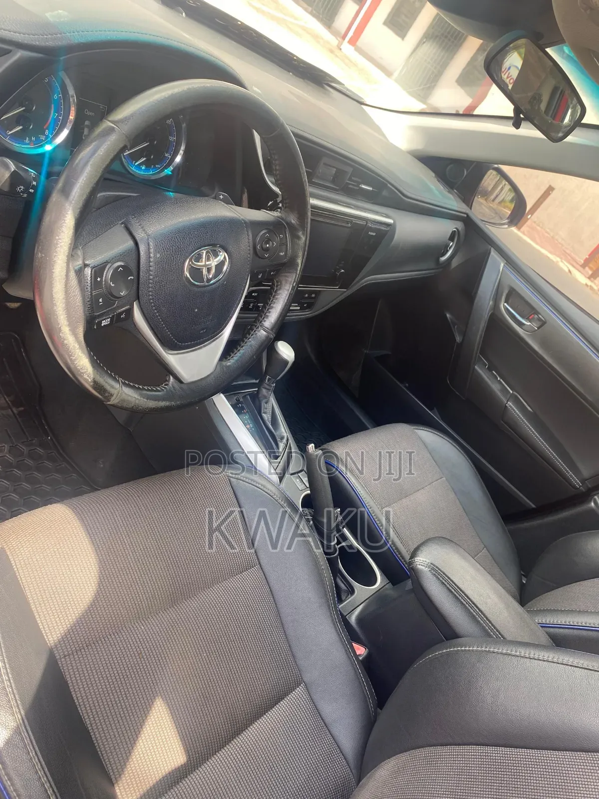 Toyota Corolla 2018 Red
