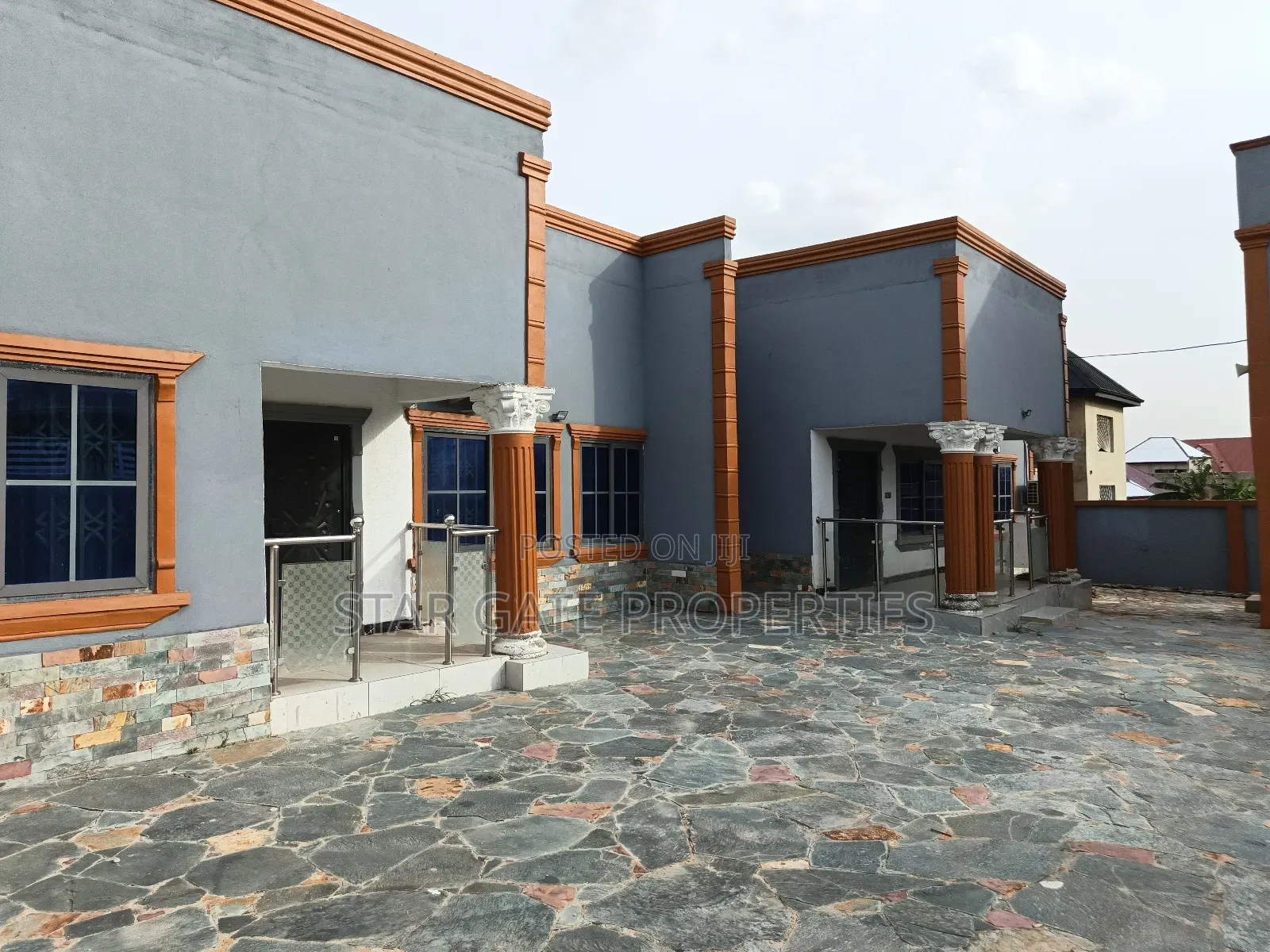 7bdrm House in Atimatim Maase, Kumasi Metropolitan for sale