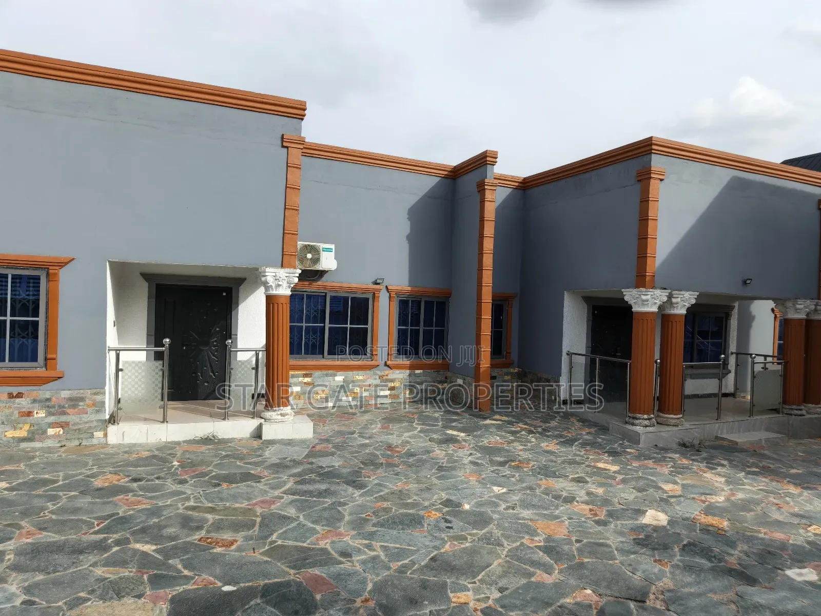 7bdrm House in Atimatim Maase, Kumasi Metropolitan for sale