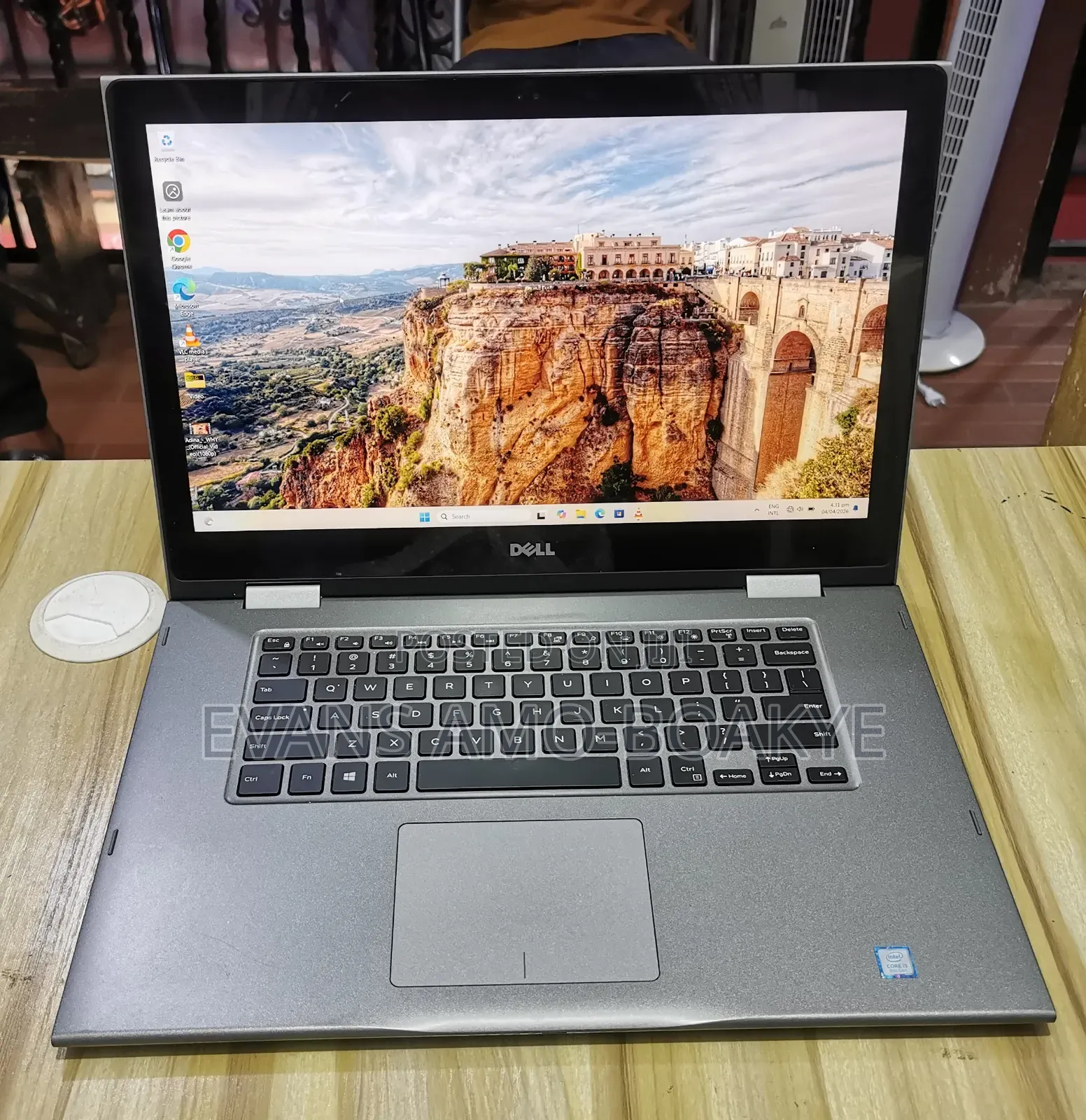 Laptop Dell Inspiron 15 5579 8GB Intel Core i5 SSD 256GB
