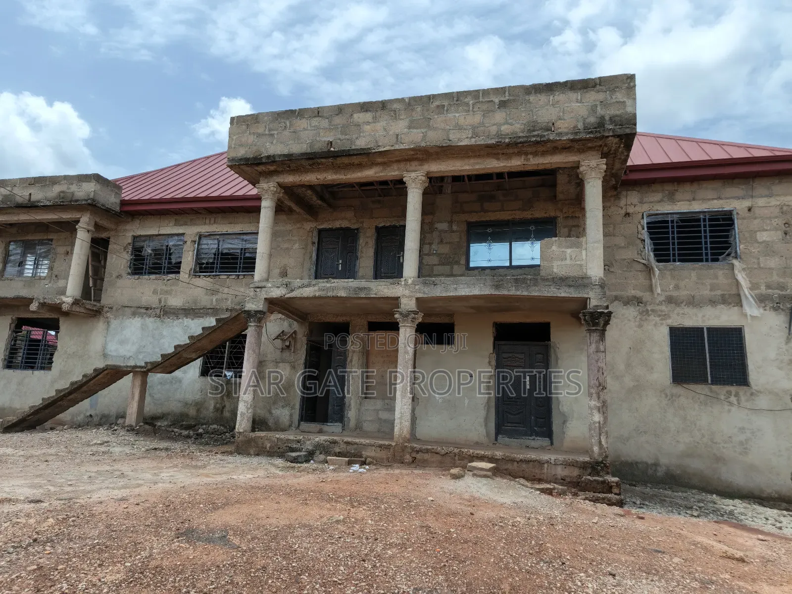 13 Bedrooms ( Hotel, Hospital, Guest House, Rent)