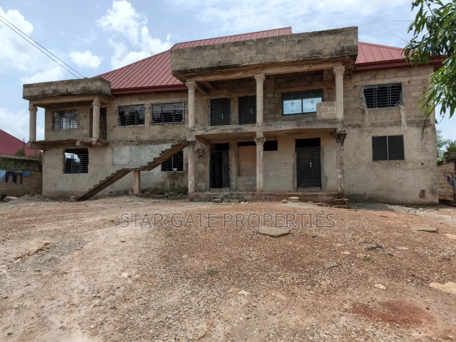 13 Bedrooms ( Hotel, Hospital, Guest House, Rent)