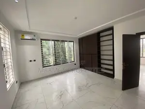 4bdrm Duplex in Roman Ridge for sale