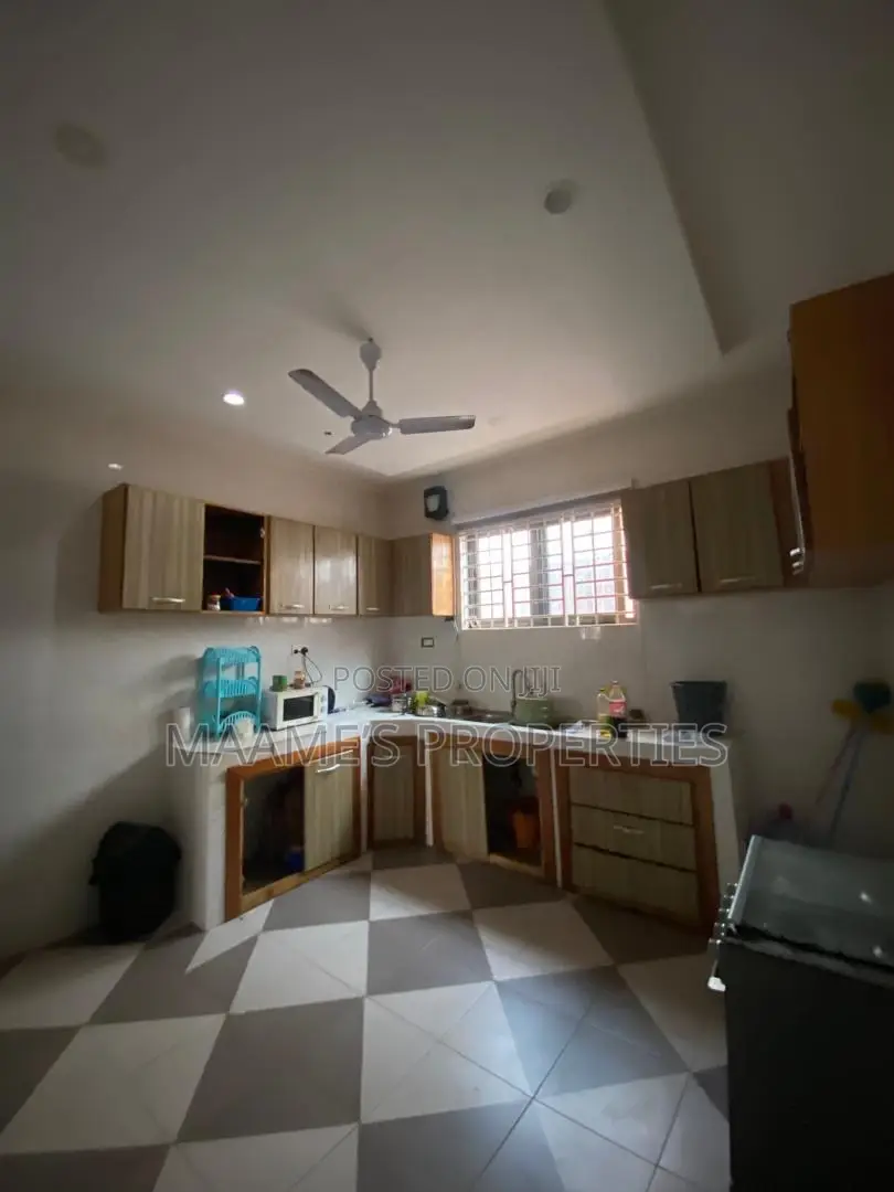 3bdrm House in Adenta for sale