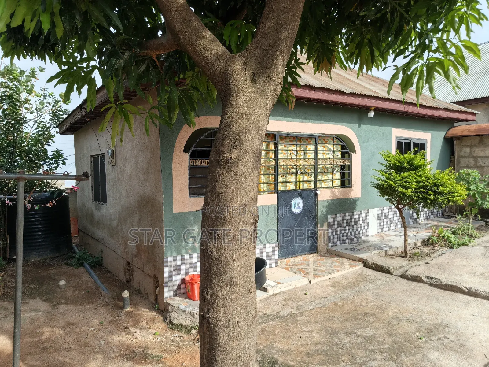 2bdrm House in Atimatim Edwenease, Kumasi Metropolitan for sale