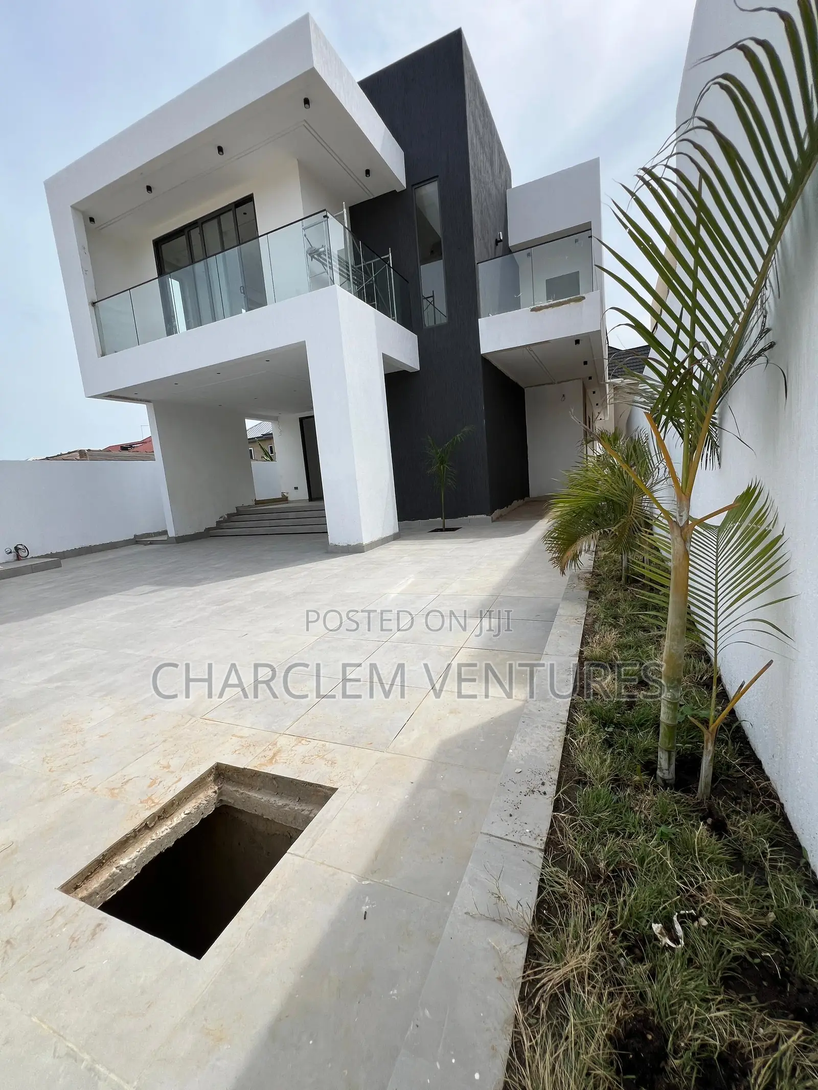 4bdrm House in Charclem Ventures, Accra Metropolitan for sale