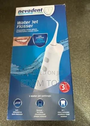 Oral Irrigator for Cleaning Teeth and Gums