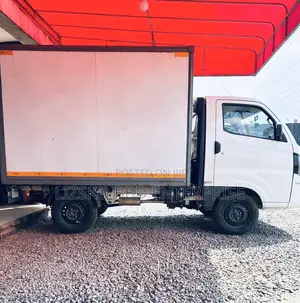 2025 Tata Intra V10 (Comes With Container, A.C and Bluetooth) for Sale