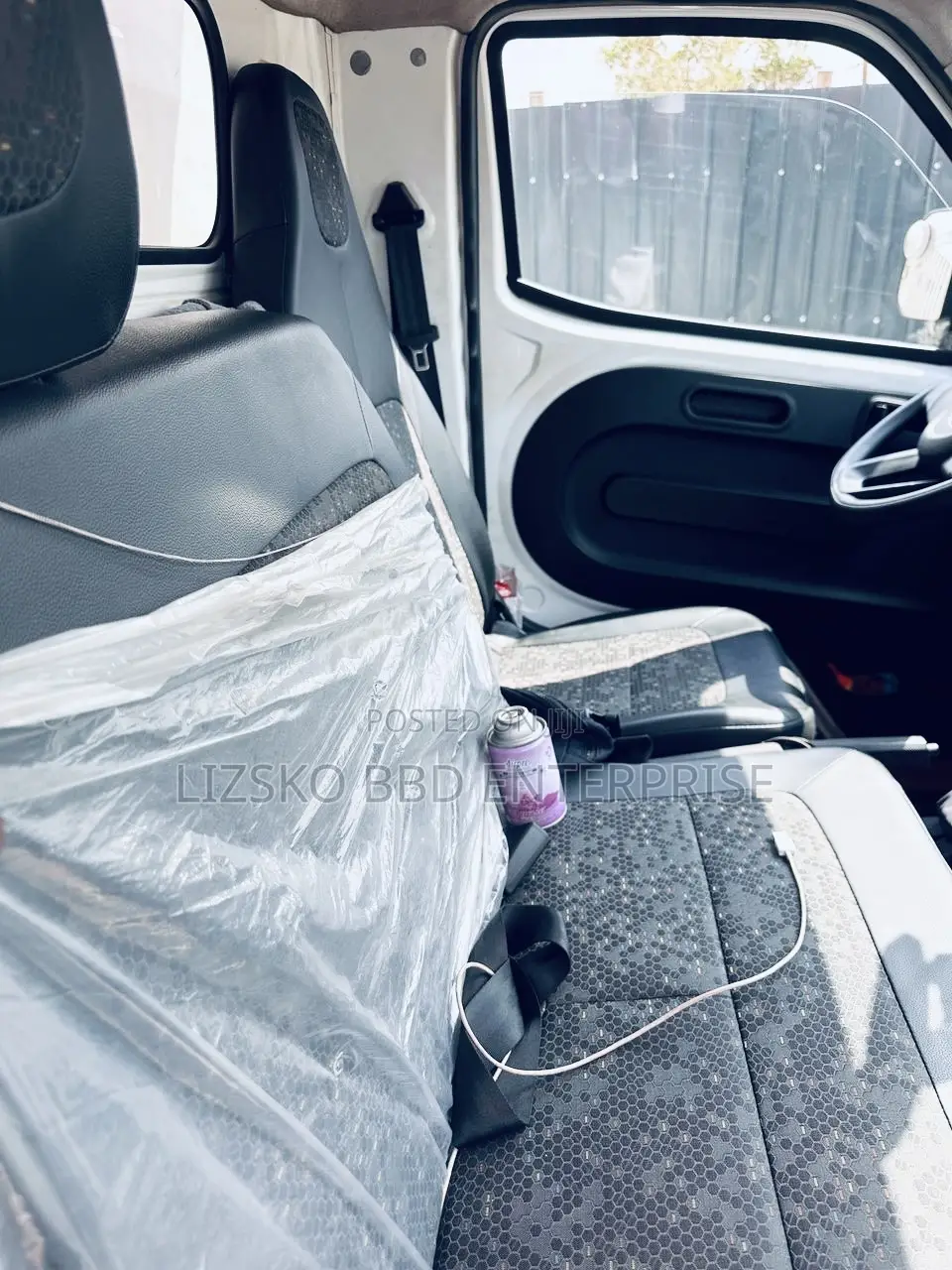 2025 Tata Intra V10 (Comes With Container, A.C and Bluetooth) for Sale