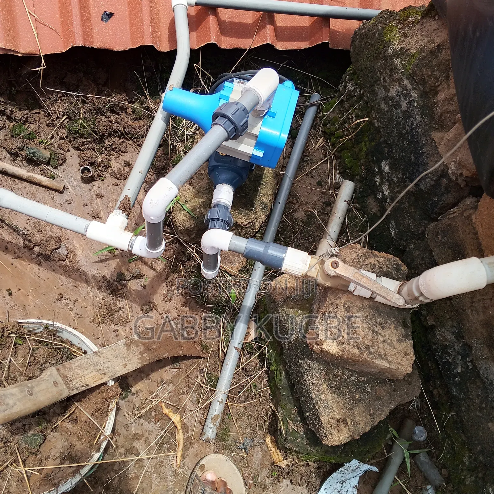 Roof Leakages Expect and Rain Gutters Fixing