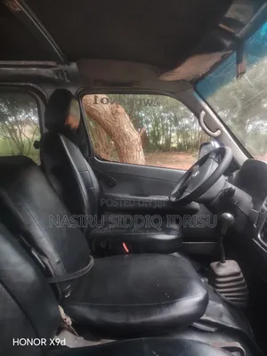 Nissan Caravan (Urvan) 2014 Green