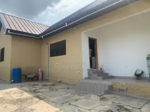 3bdrm House in Cullands Ghana, Obuasi Municipal for sale