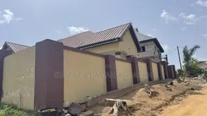 3bdrm House in Cullands Ghana, Obuasi Municipal for sale