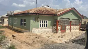 4bdrm House in Cullands Ghana, Obuasi Municipal for sale