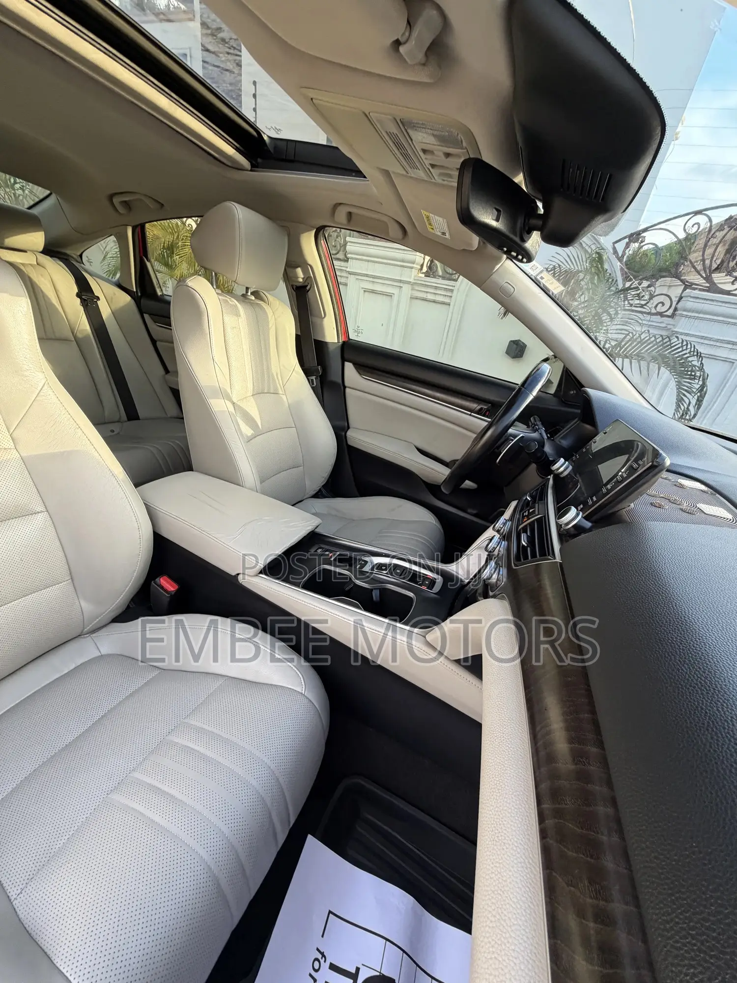 Honda Accord EX-L (2.0L 4cyl Turbo 10A) 2019 Red