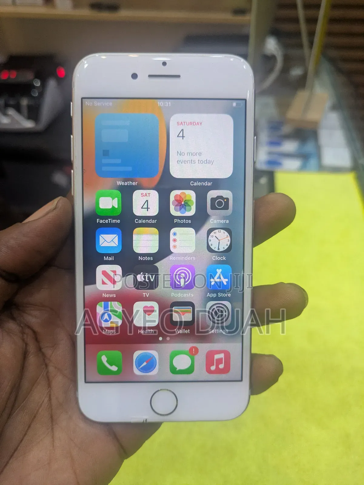 New Apple iPhone 7 32 GB Silver