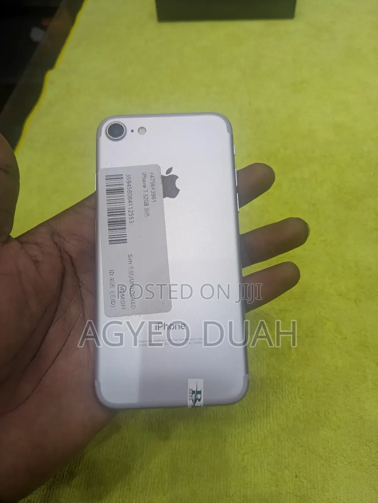 New Apple iPhone 7 32 GB Silver