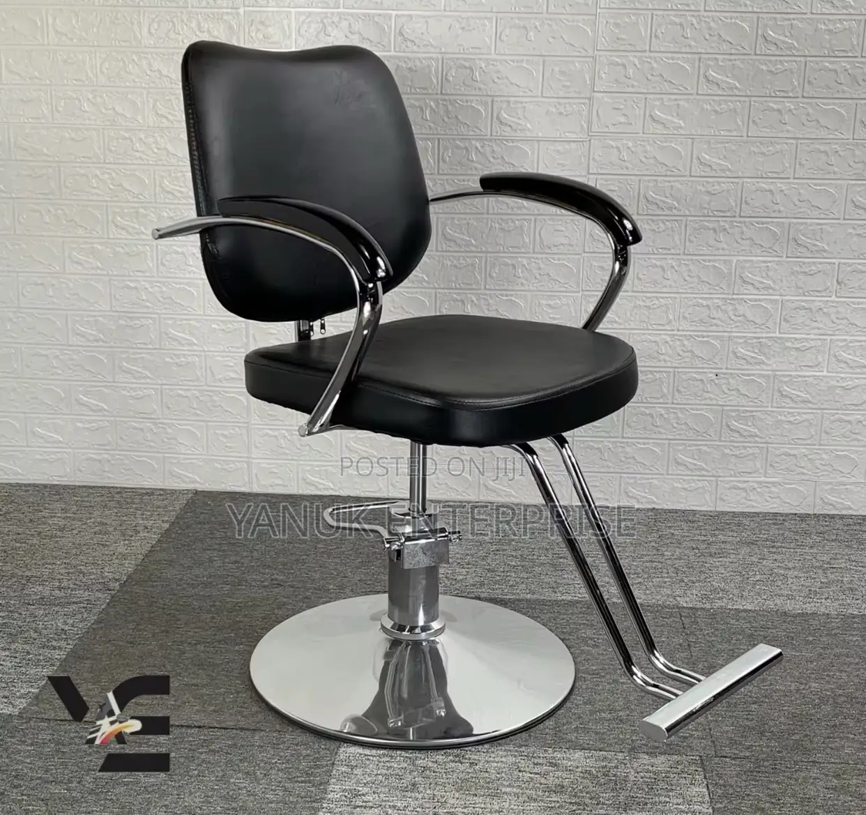 Salon Chair