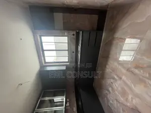 3bdrm Duplex in Eml Real Estate, Tseaddo for rent