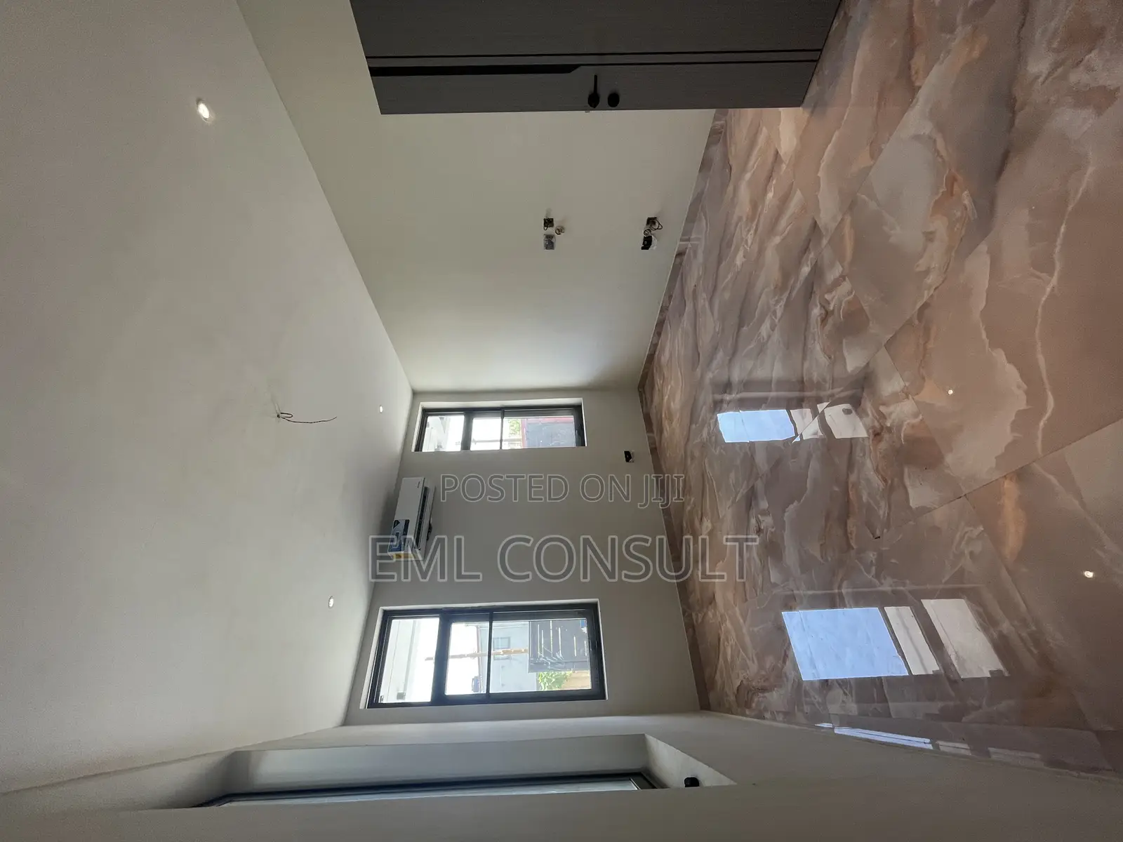 3bdrm Duplex in Eml Real Estate, Tseaddo for rent