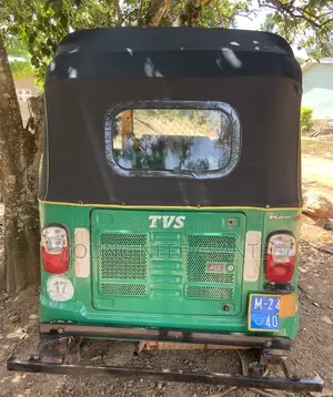 TVS King Deluxe Plus iTouch Start 2024 Green