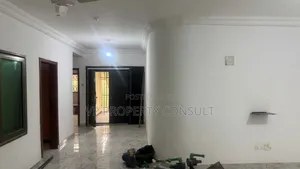 3bdrm Apartment in Manet Court for rent