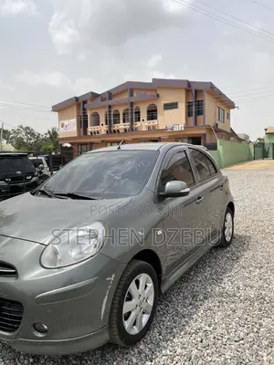 Nissan March 1.2 AWD 2012 Green