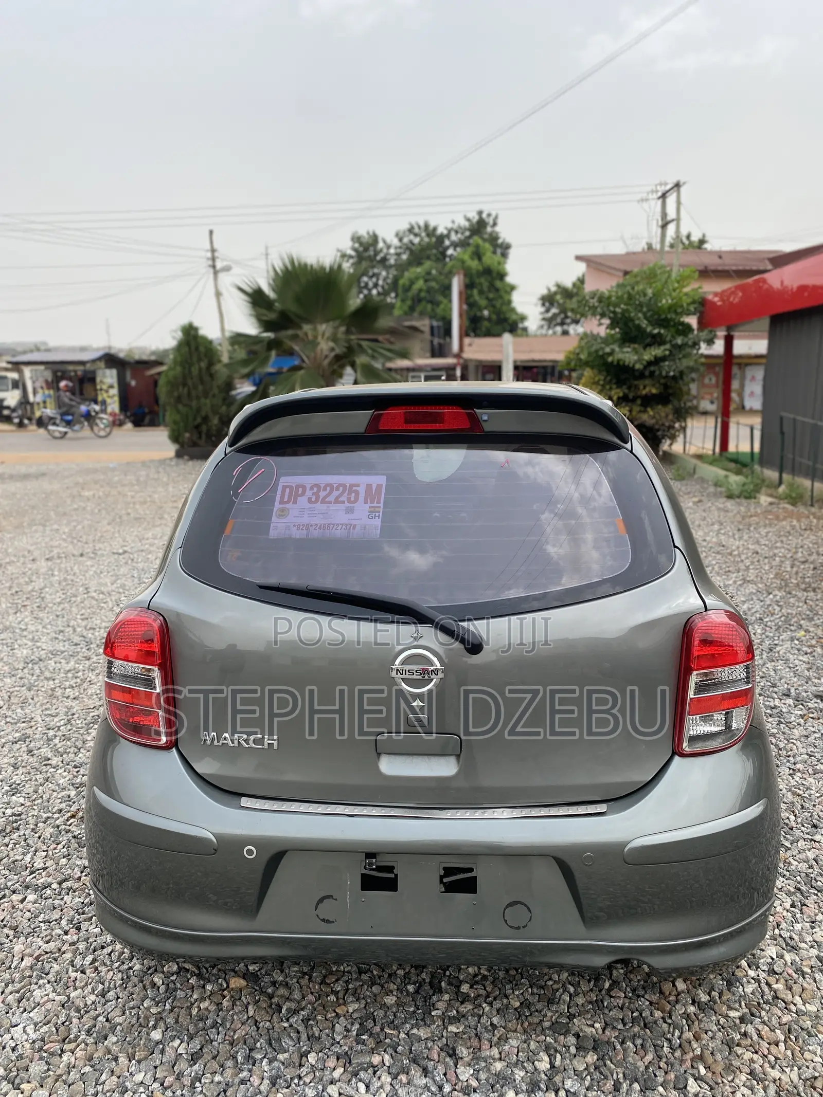 Nissan March 1.2 AWD 2012 Green