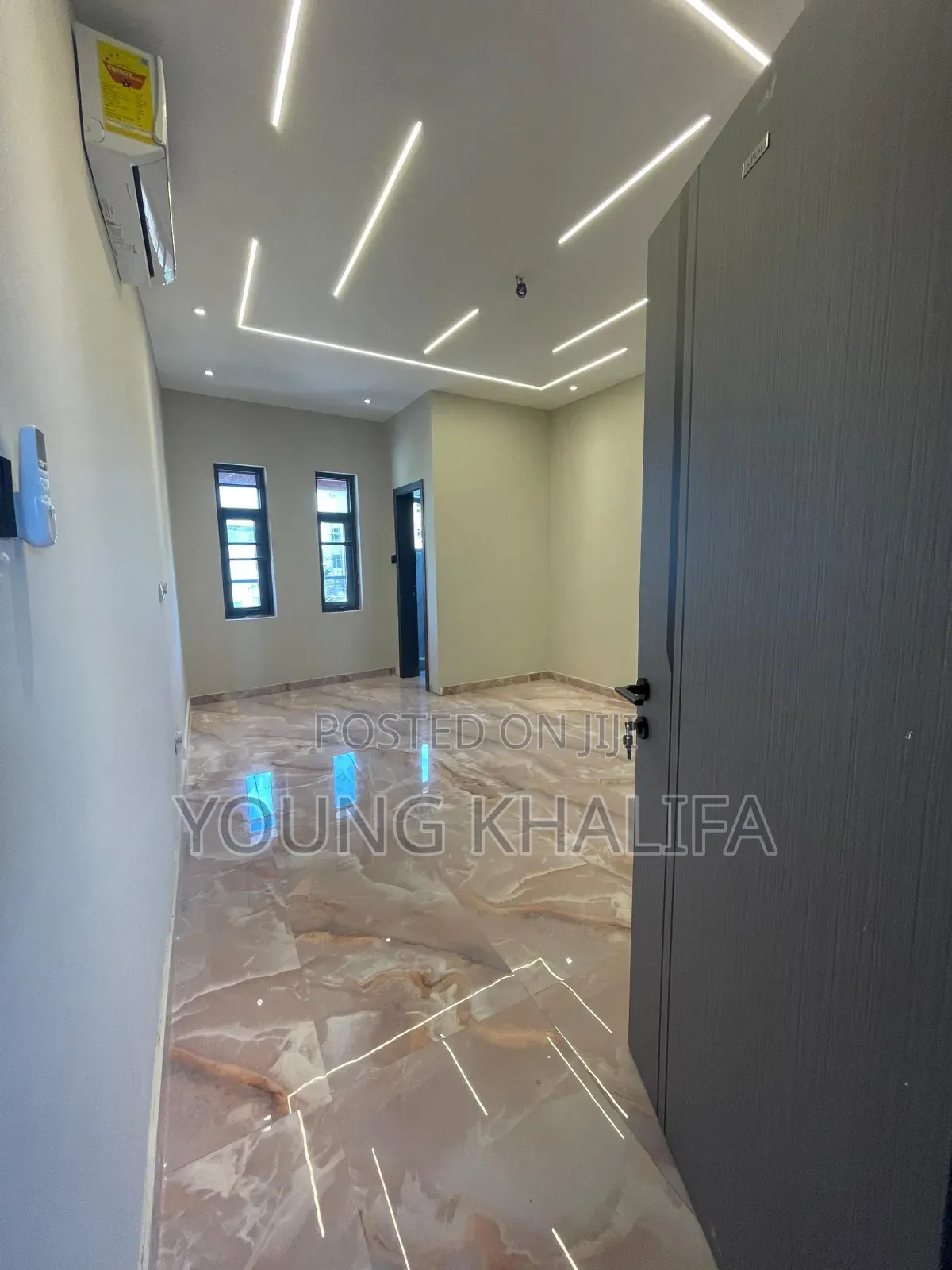 3bdrm Townhouse / Terrace in Teshie Bush Rood, Tseaddo for rent