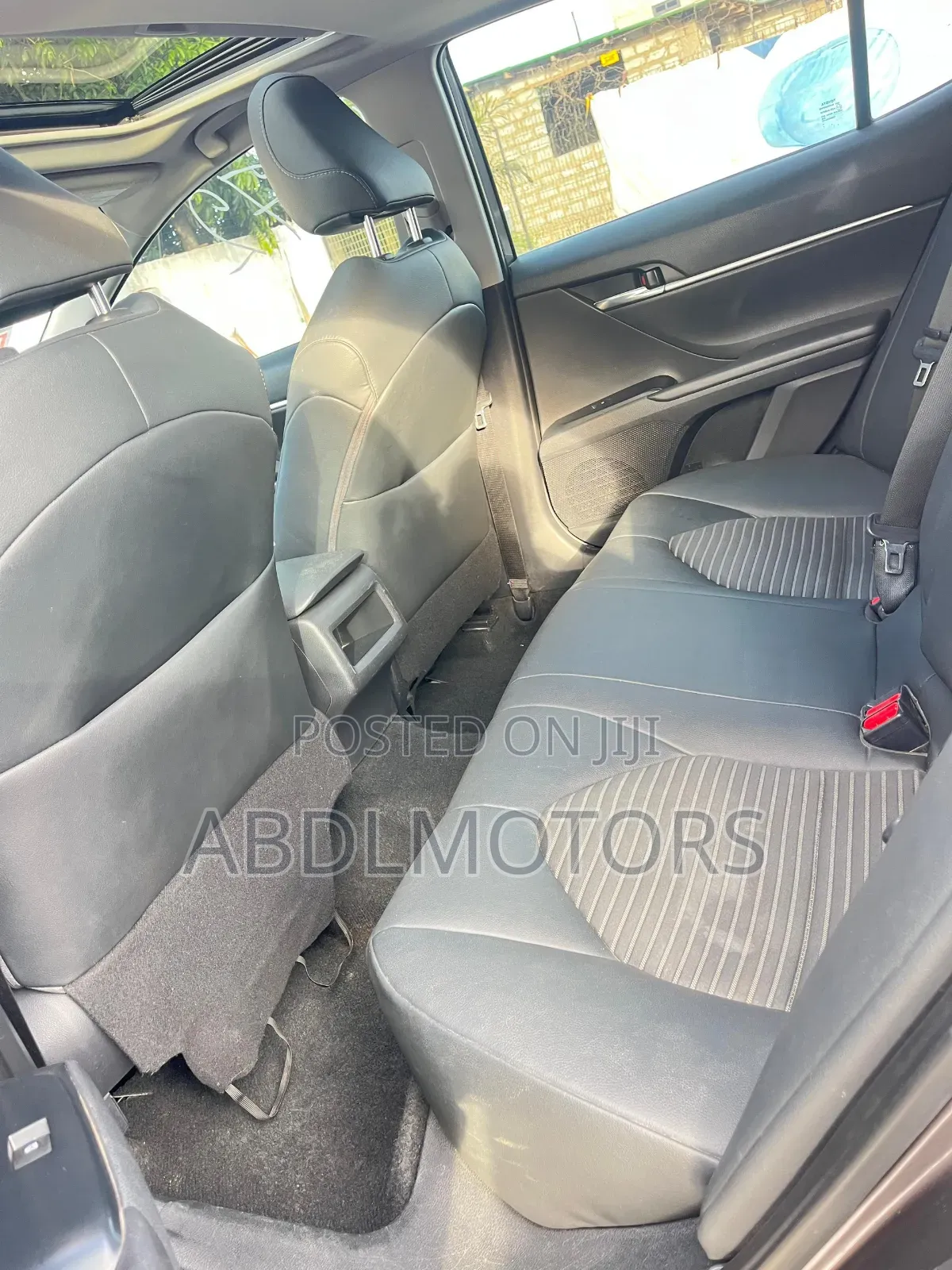 Toyota Camry SE (2.5L 4cyl 8A) 2019 Brown