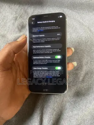 New Apple iPhone 11 128 GB White