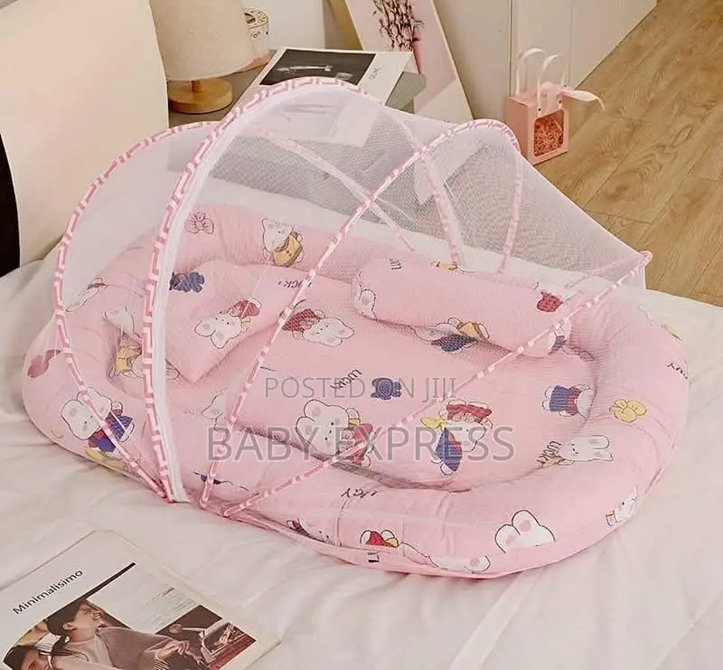 Baby Bed With 3pillows,Cushions, And Mosquito Net